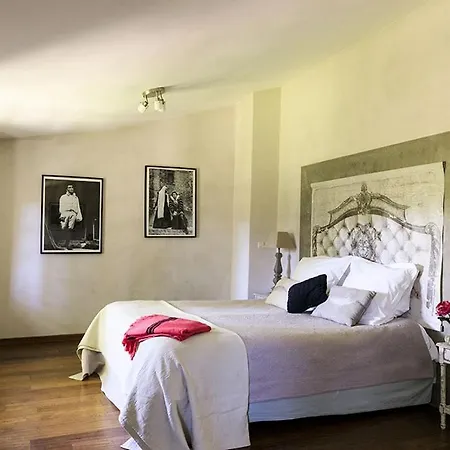 Alojamento de Acomodação e Pequeno-almoço Domaine De Rhodes Avinhão